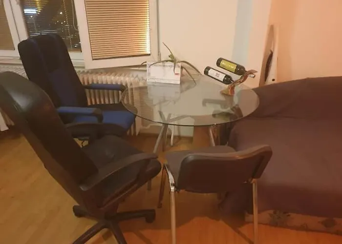 Jonny Room